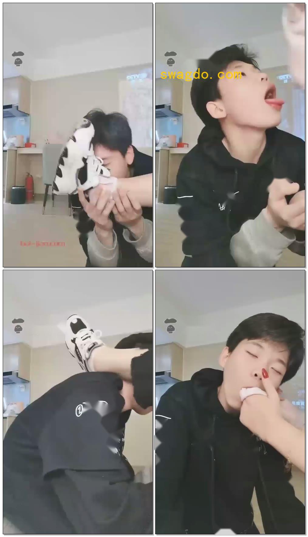 【一只大喵】精神小狗闻香棉袜【15分钟】 【一只大喵】精神小狗闻香棉袜【15分钟】