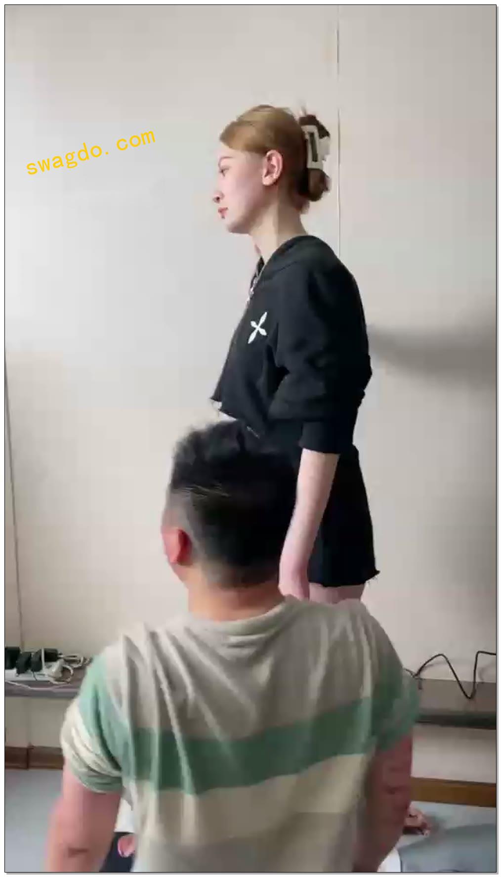 【二宝ss】175突破洁癖舔脚直接重度深喉,踩踏脏物喂食,97下藤条鞭打【70分钟】 【二宝ss】175突破洁癖舔脚直接重度深喉,踩踏脏物喂食,97下藤条鞭打【70分钟】