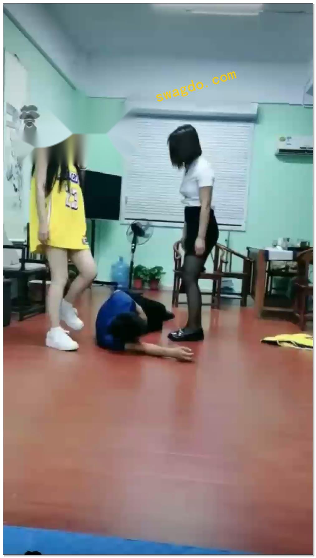 【猫神大人】第一次开发素人美女【36分钟】 【猫神大人】第一次开发素人美女【36分钟】