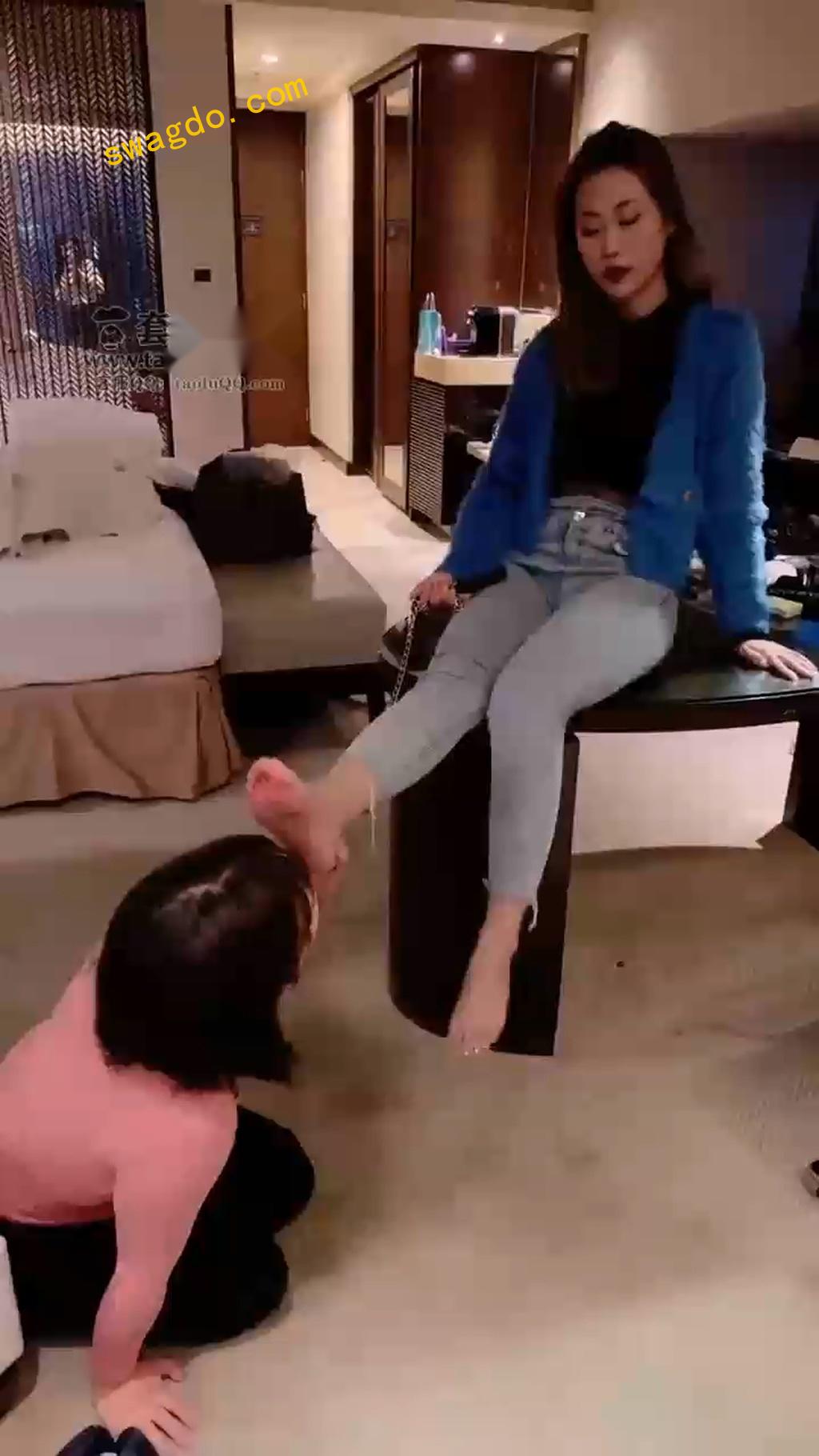 【上海赵丽颖和美娜格格】调教钻胯骑马【54分钟】