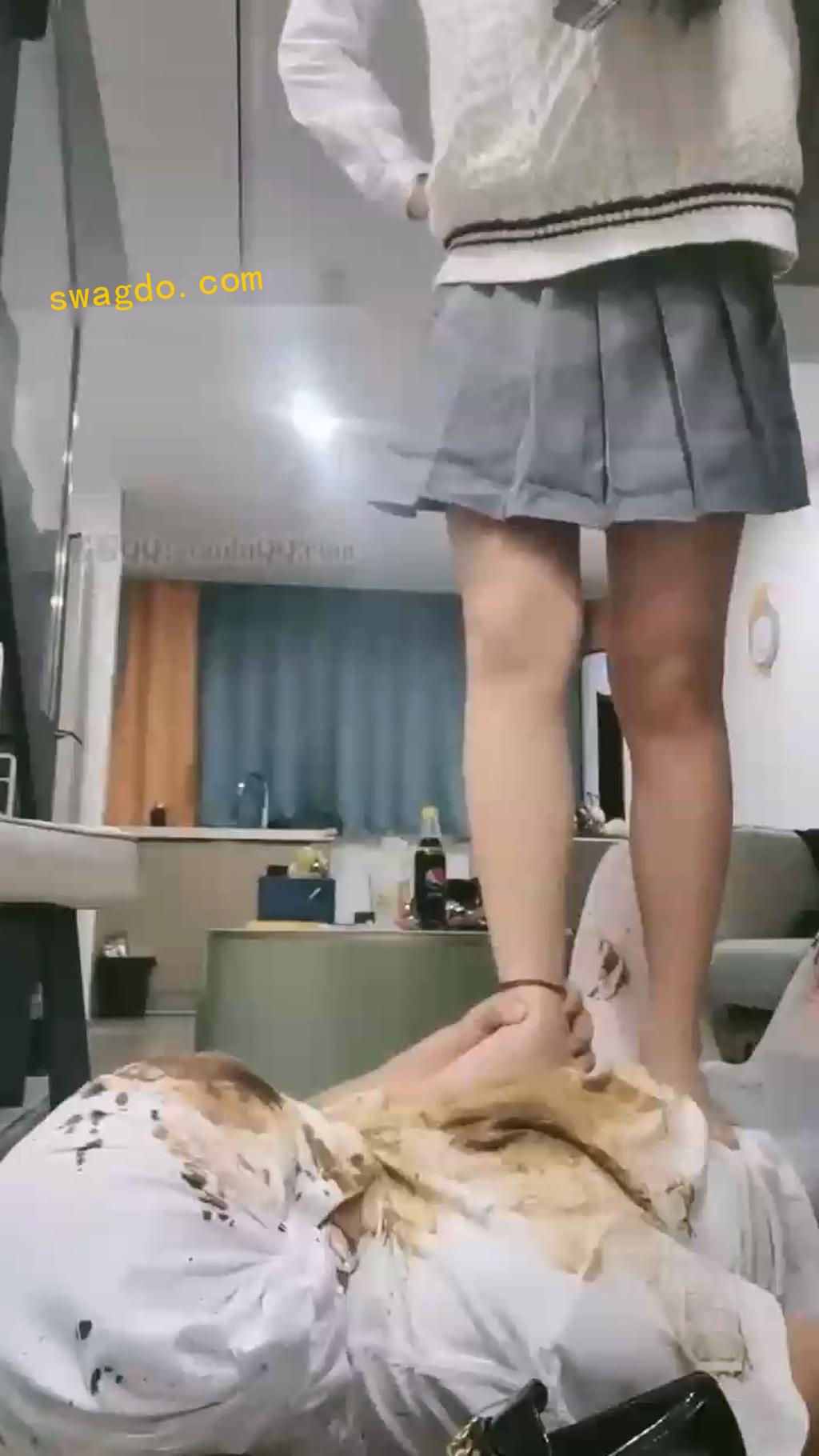 【失心】制服踩踏【50分钟】 【失心】制服踩踏【50分钟】