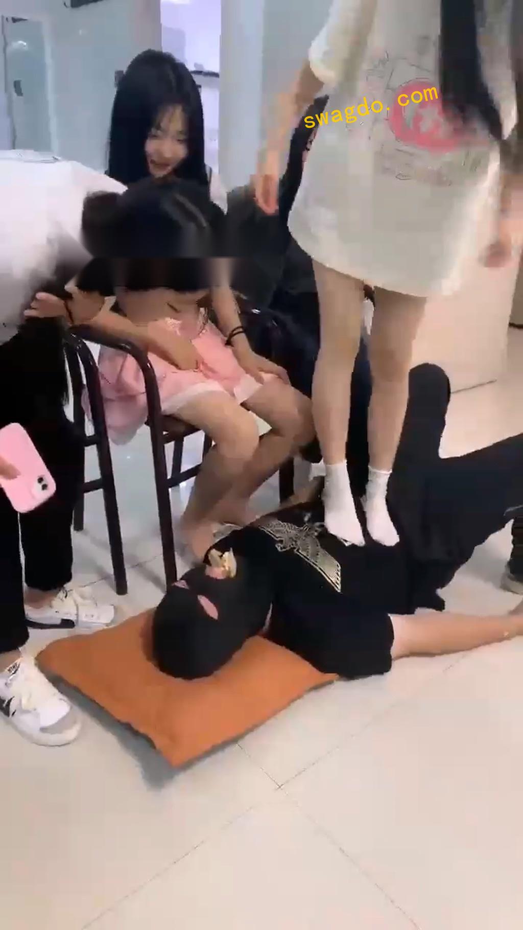 【精神小妹】调教不听话的贱货【49分钟】