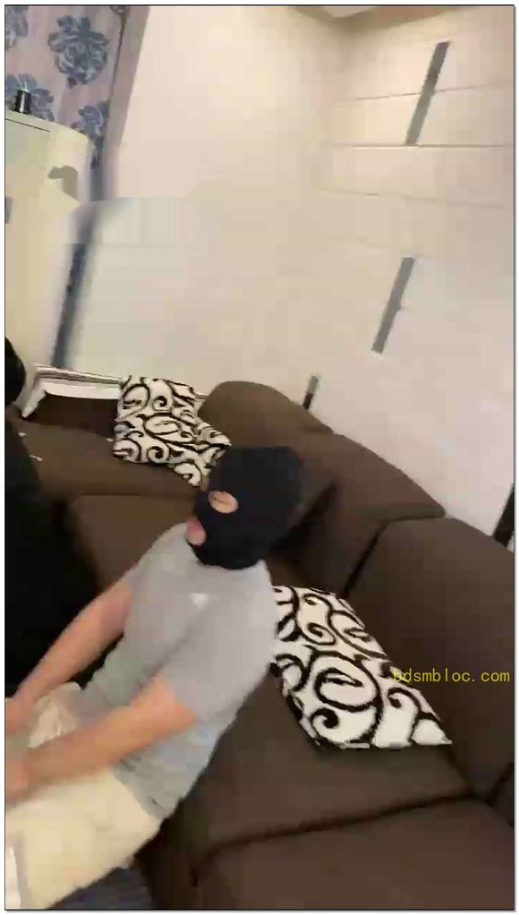 【二宝ss】175巨人美女和小唑子的生死对待，惨到极限