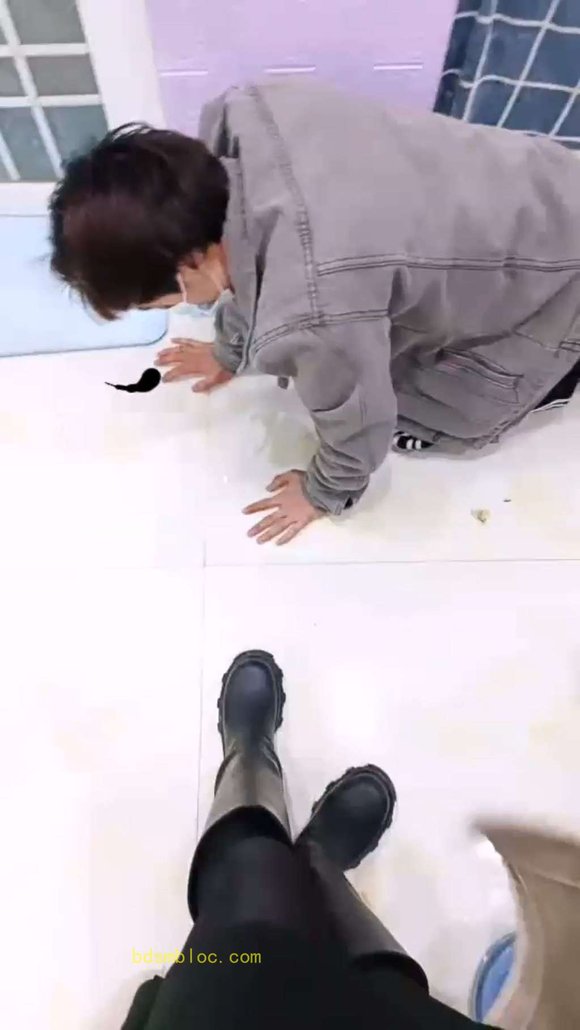 【漠然s】舔鞋踢踹狂揍贱狗