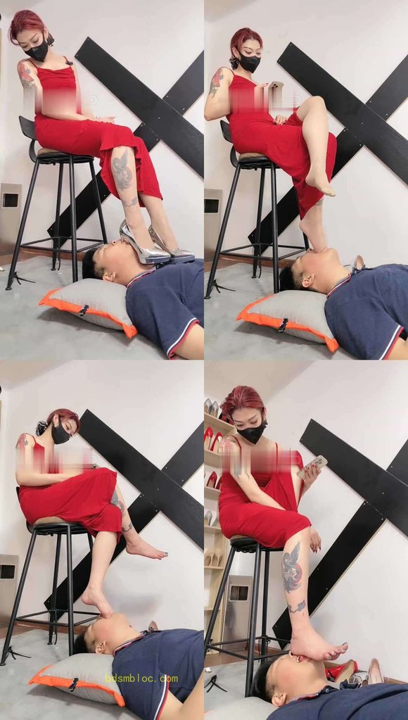 【冰诺】裸足深喉插嘴