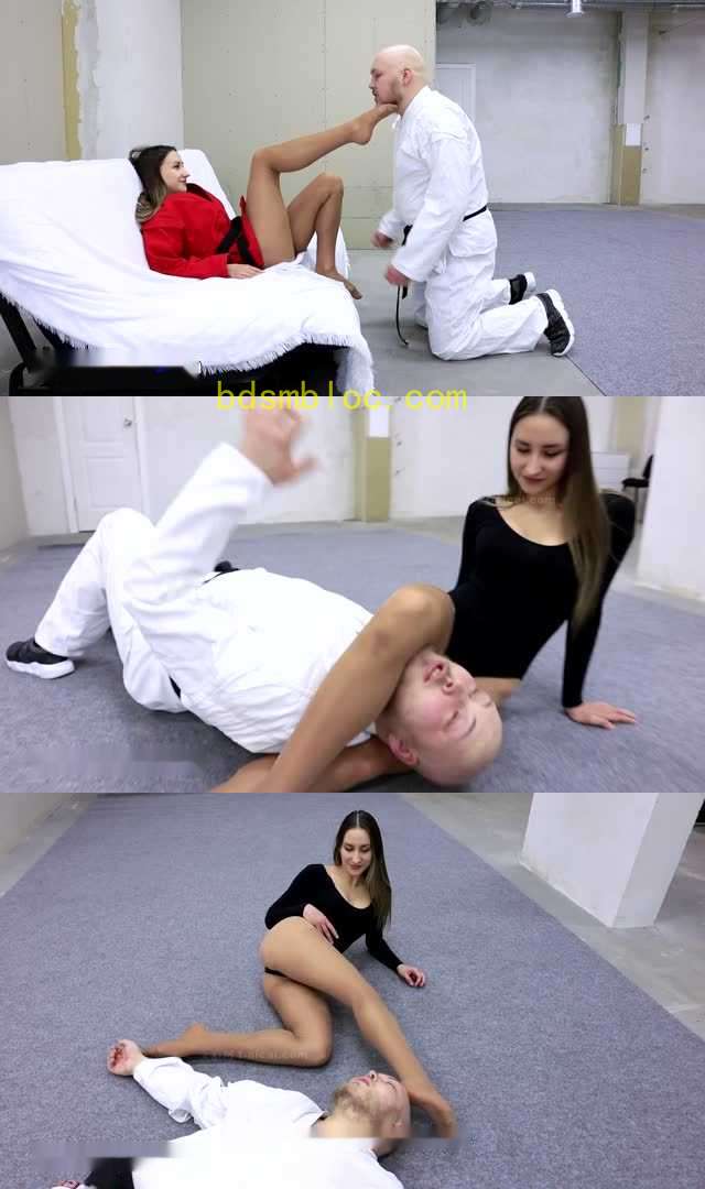 【欧美女王】英雄难过美人关！黑带宗师迷恋美女丝袜脚，被击败踩在丝袜脚下
