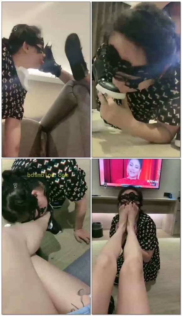 【歌迪丝】三婶舌头出血了，卖力舔鞋底