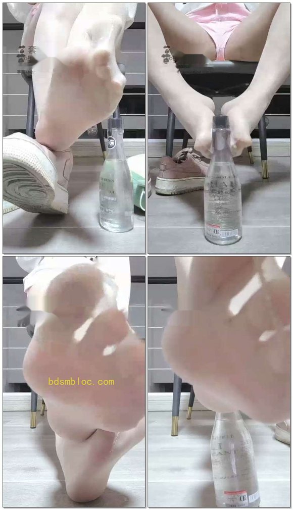 【柠萌小主s】第一视角红绿灯学姐坐FW学弟贱狗脸