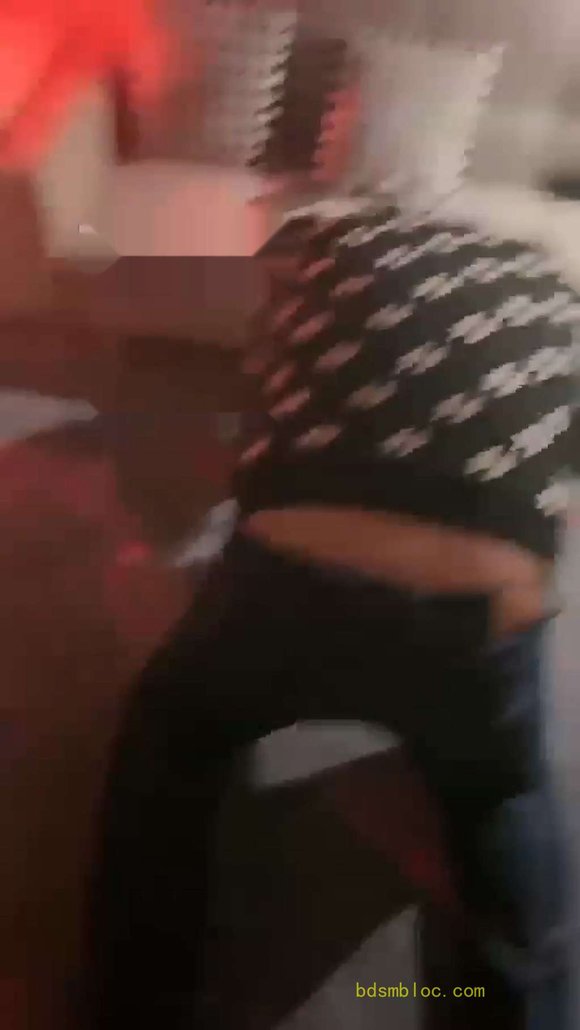【妖妖】踢裆深喉