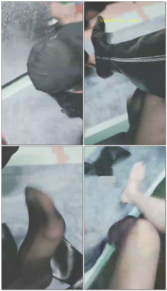 【灵竹】贱狗一边舔主人的脚，一边自己Lu