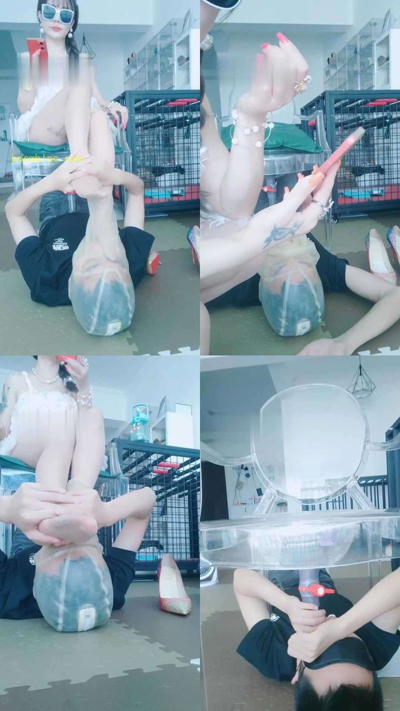 【媚娘】原味臭脚窒息专场