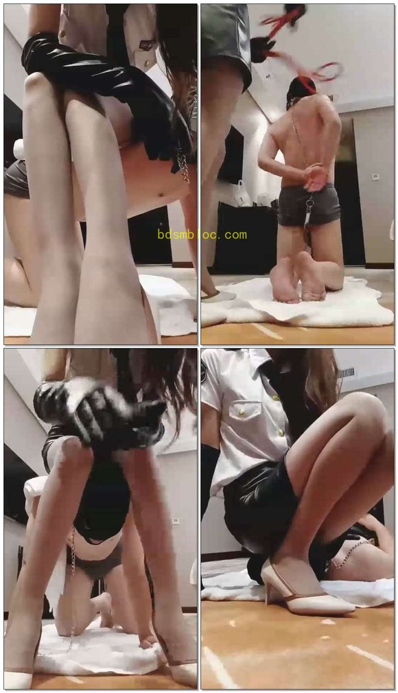 【多多S】狗子蹭腿闻袜子，发情贱到不行，欠收拾