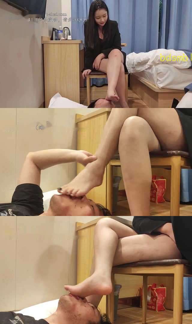 【未知女主】被气质美女脚深喉 夹舌头 脚耳光 吃死皮