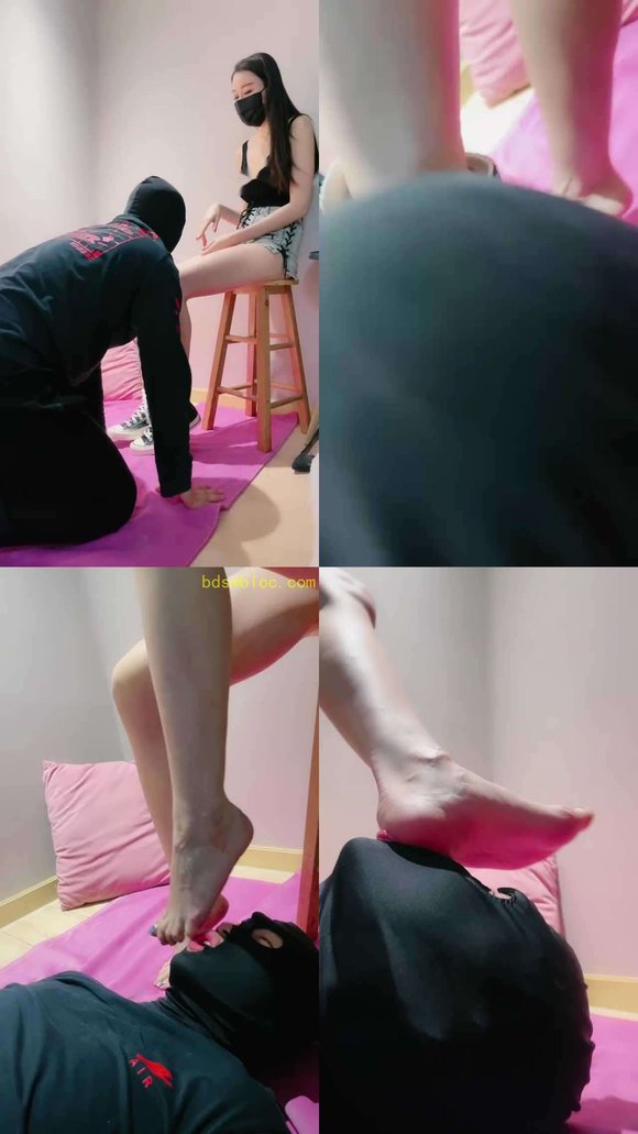 【微希】长腿模特帆布鞋白袜辱狗
