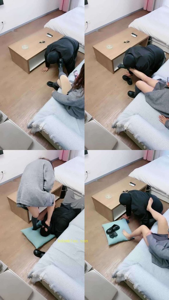 【西西】皮鞋及膝棉袜跪舔/碾压狗爪