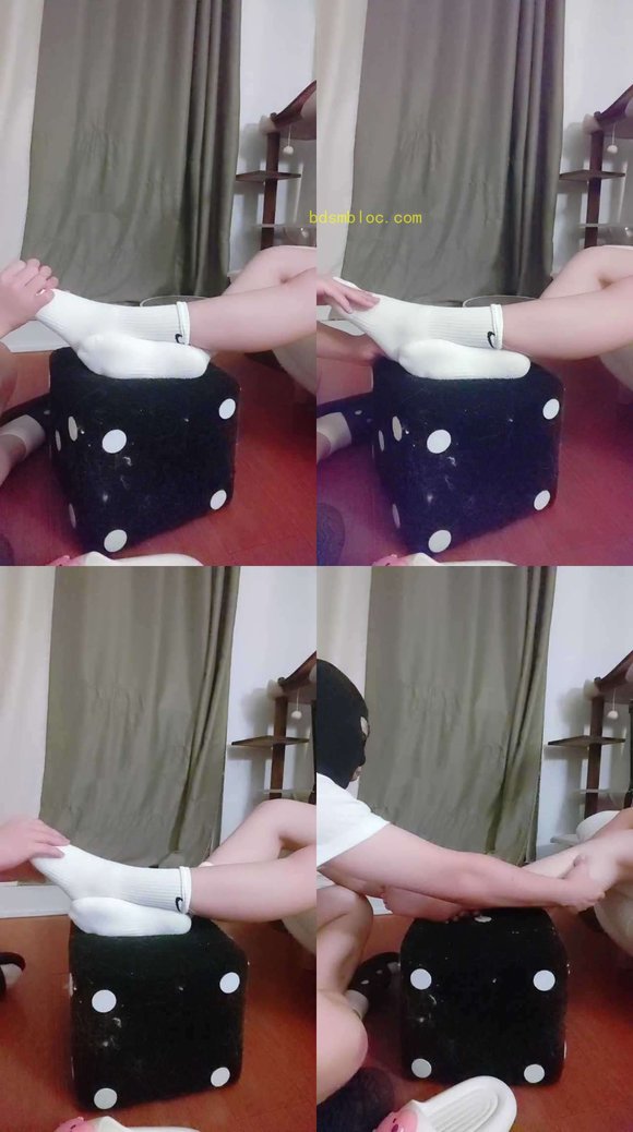 【小猫】原味白袜脚气味辱