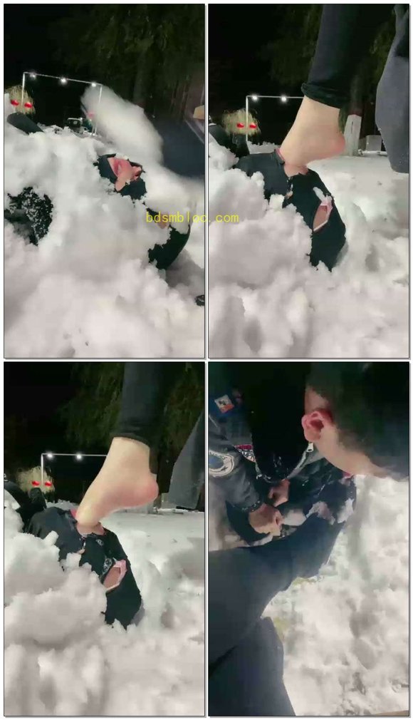 【逗逗s】大雪埋上贱狗插狗嘴（深喉专场）