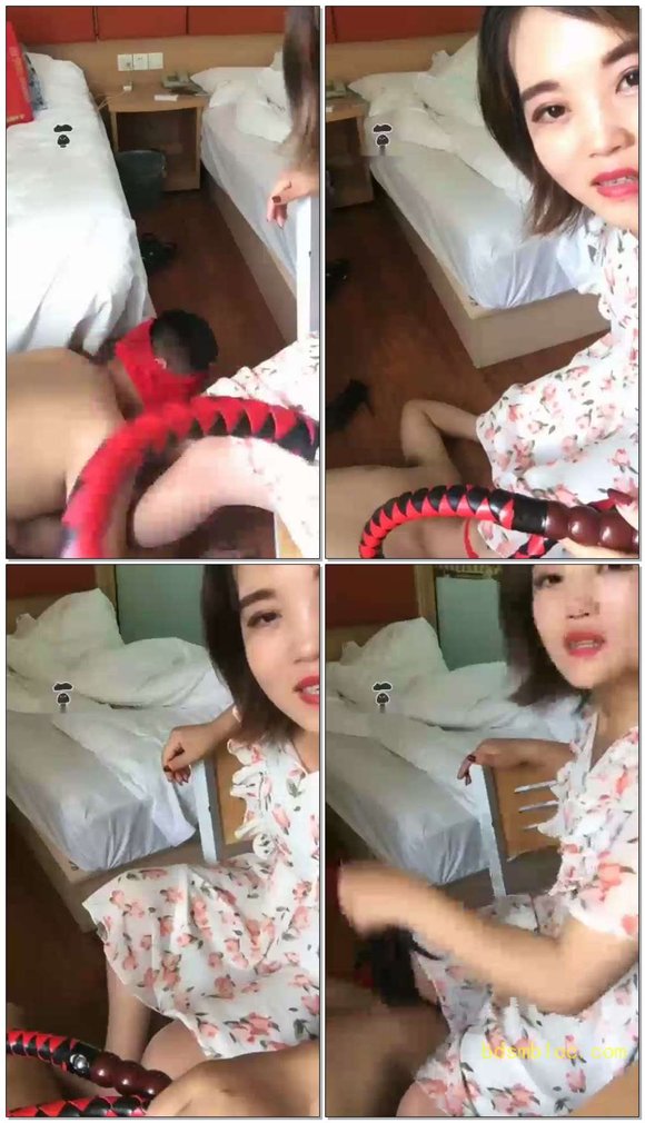 【丽娜S】酒店里玩一只恋足狗狗