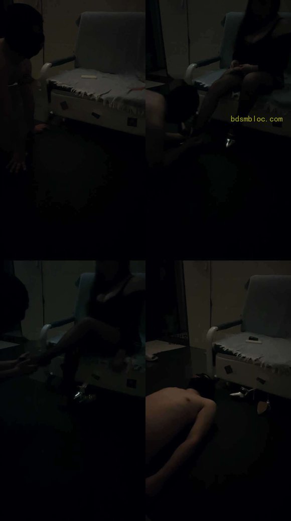 【小微风】黑丝高跟恋足舔