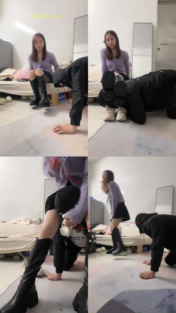 【珈瑶】闻白袜臭鞋/掐乳/清理长靴