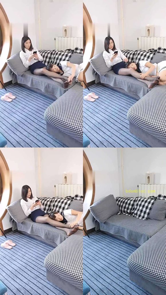 【北京冷大人】骚母狗在脚下撒娇