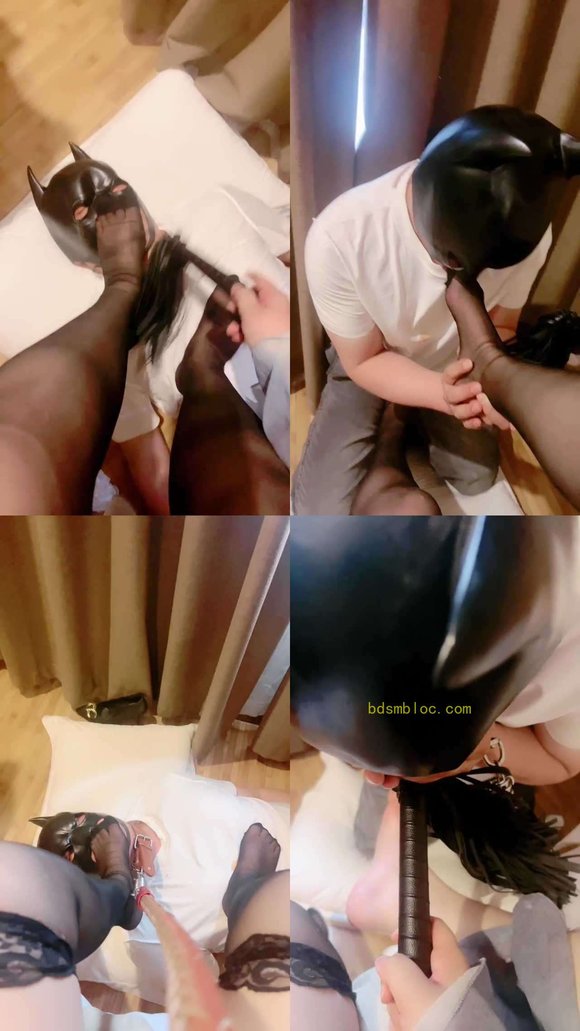【媛】黑丝玉足捂脸狂舔