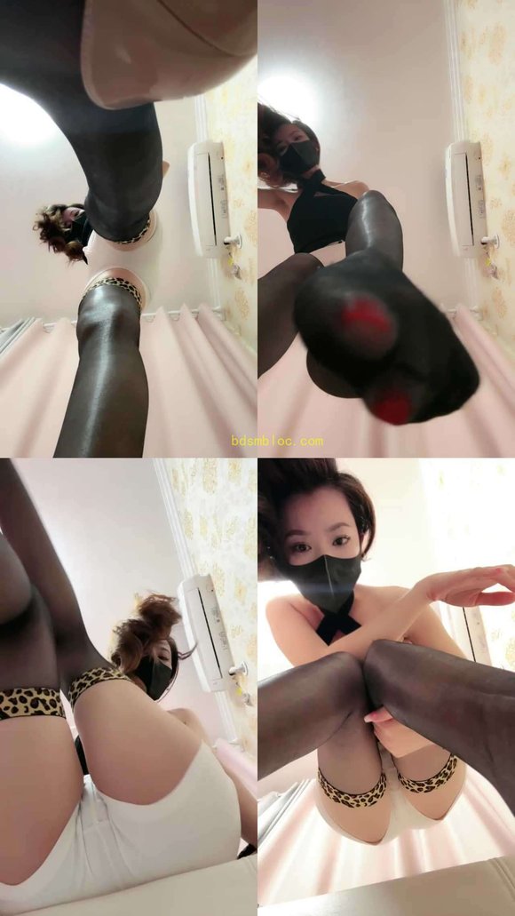 【多多】马桶胯下视角