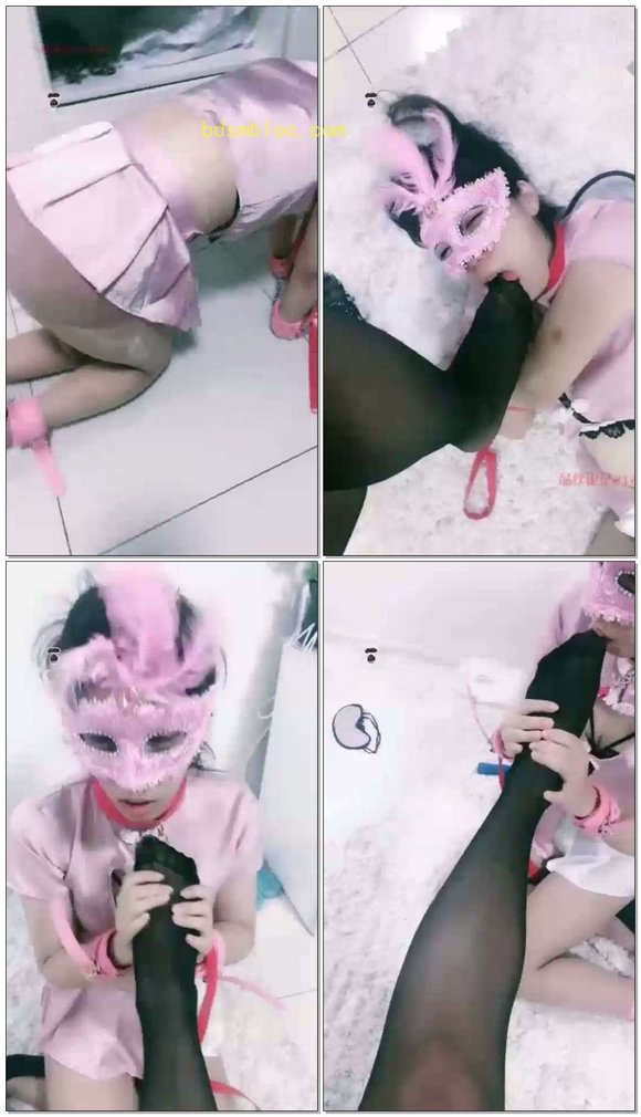 【婳儿M】小母狗终于又舔到妈妈的脚了