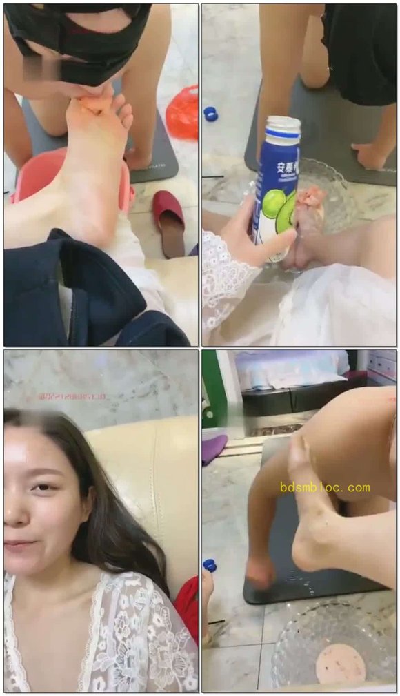【蜜桃儿S】给胖狗喂食，美味馋死狗