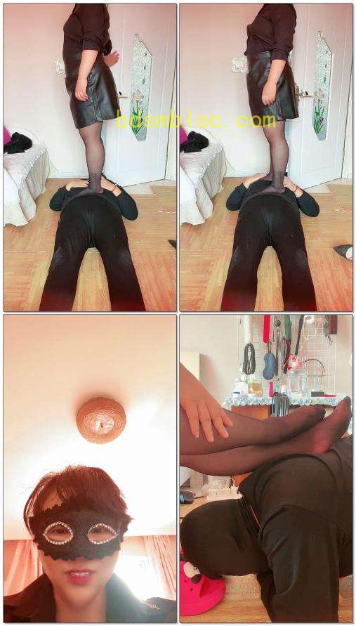 【佳琪女王s】邻居来了第一次被开发当马桶吃掉所有的黄色食物