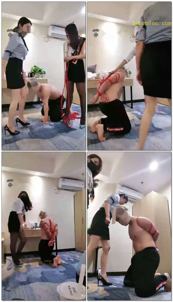 【若依】被两个女老师轮流踢裆!500下