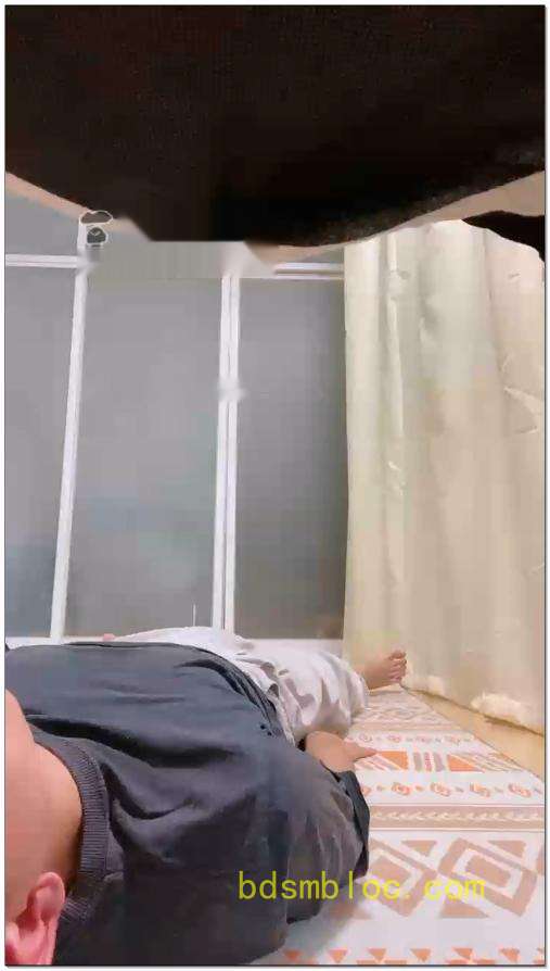 【昆娜S】首次播t：恋足必看、高跟nue狗