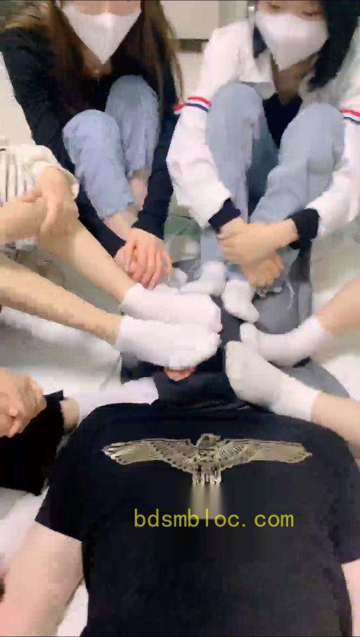 【精神小妹】多女王禁锢的折磨