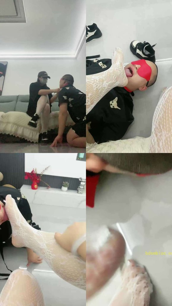 【婷婷】强制清理脏鞋/白丝踩虐/踢裆/赏赐圣水