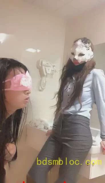 【妆主大大】●●公司卫生间小调_