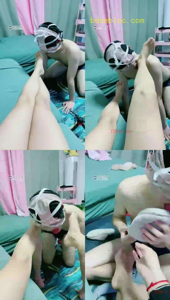 【美离子】疯狂饥渴的一只恶犬，舔裸足