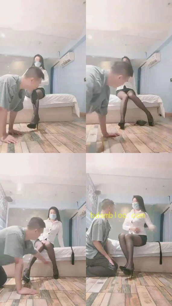 【重庆第一帅男神】40码大脚！180空姐女神上课圣水耳光鞭打提档