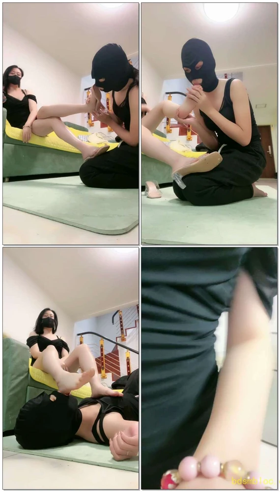 【小妮S】玩女儿鞋跟踩舌头，深喉、舔裸足