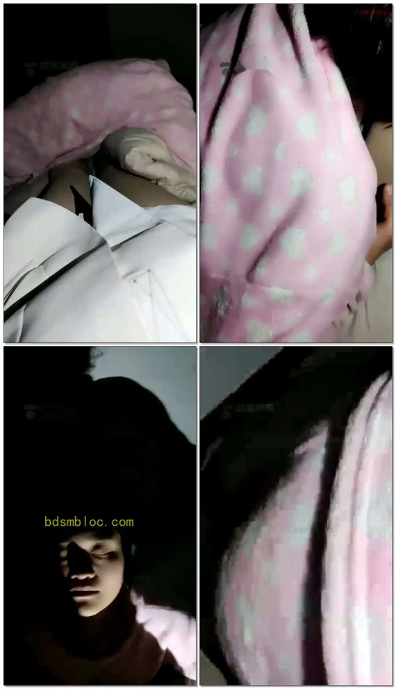 【冰女王】恋足女奴崇拜主人的脚