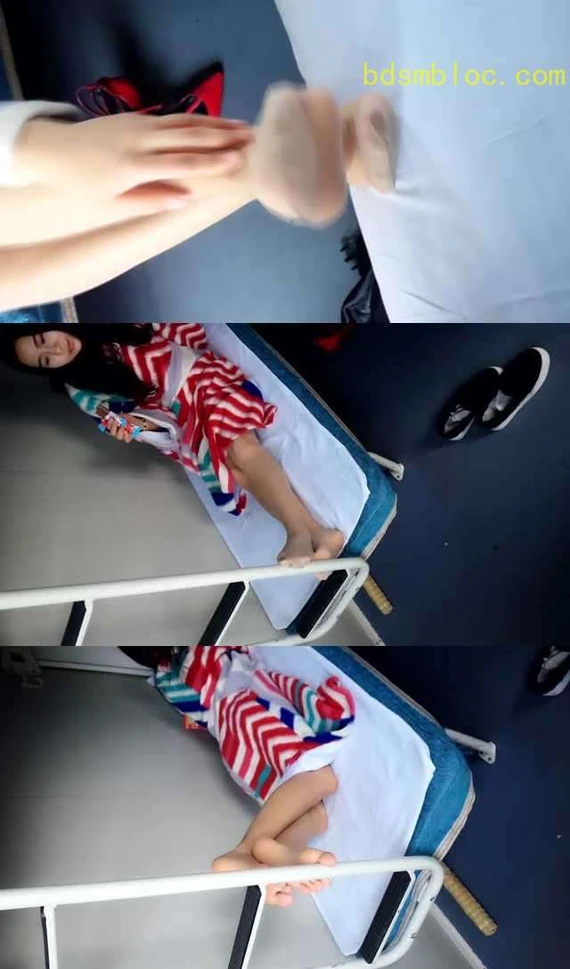【艾丝】艾丝女王-火车卧铺上的丝足高跟展示