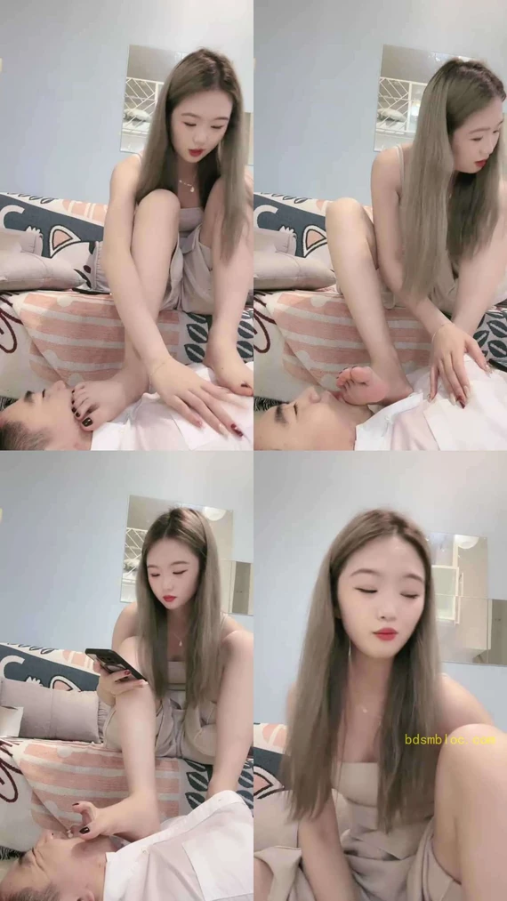 【时颜】漂亮姐姐裸足踩脚垫/虐乳