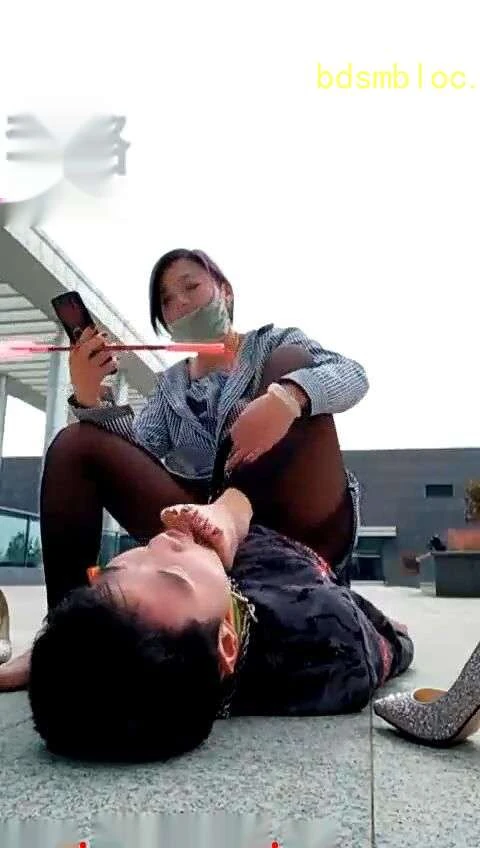 【琳琳女王S】户外玩玩小贱狗