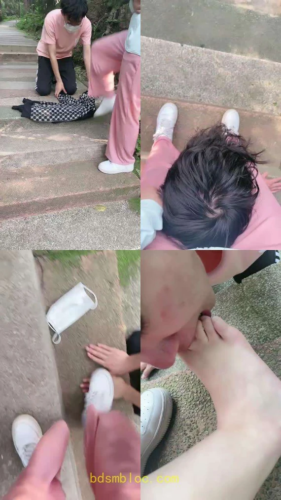 【欣欣】户外调-舔脏鞋/转胯爬行/揪耳朵/头顶鞋闻袜