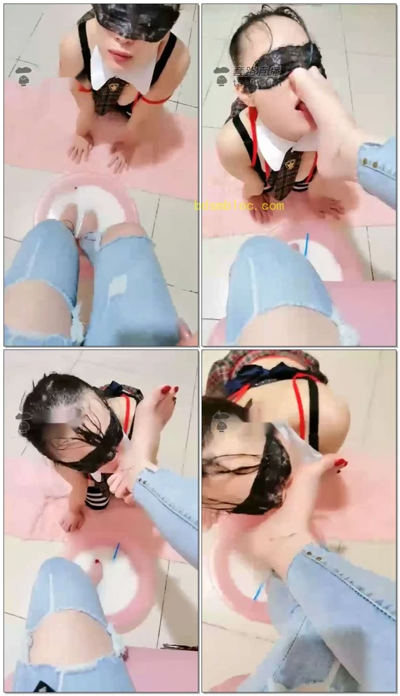 【梦幻大大】母狗拿舌头给主人洗玉足