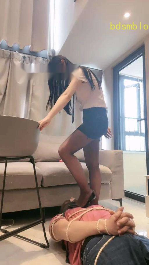 【子琳】调教窒息