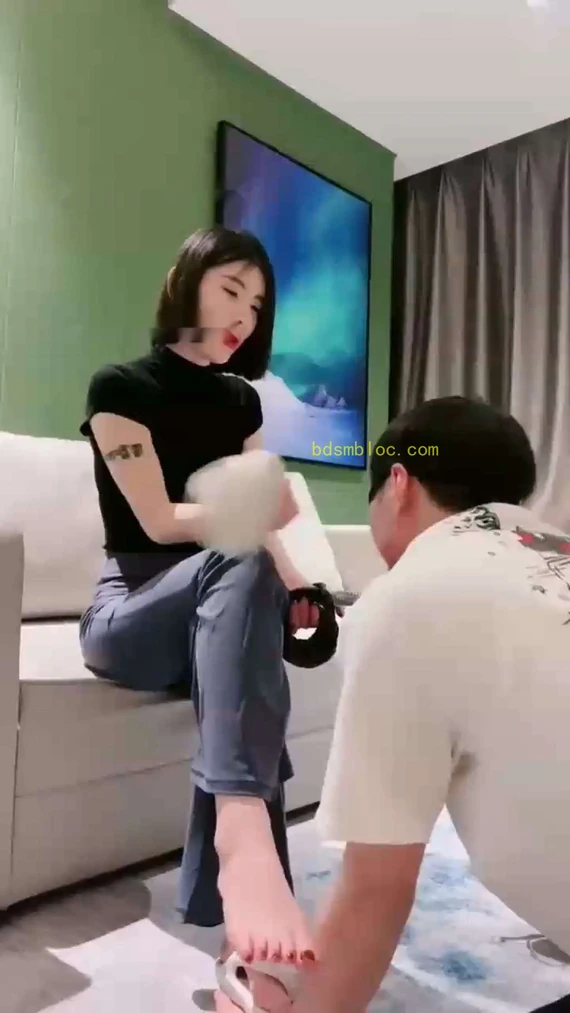 【简一】调教凉高拖鞋美臀