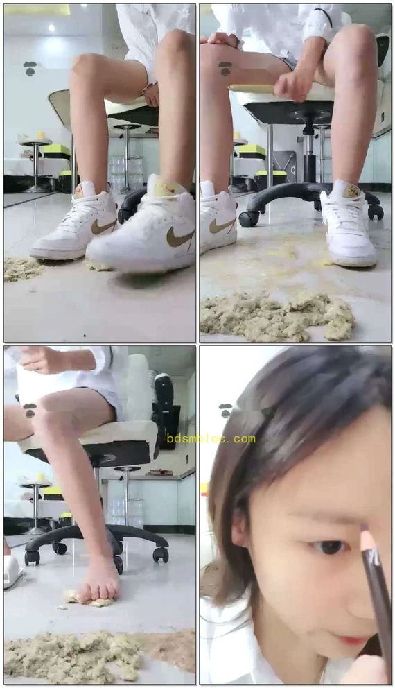 【00后我叫欣桐】第一视角踩月饼喂狗