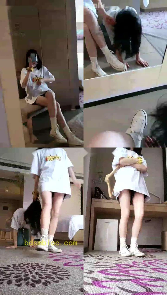 【哈宝s】看看你们小白有多下贱帆布鞋调教女奴