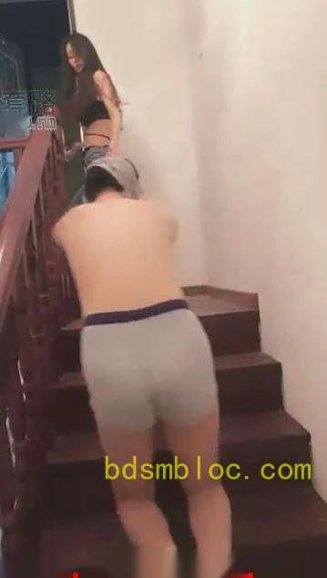 【芷睛】T：户外长鞭暴虐后的圣水冲刷