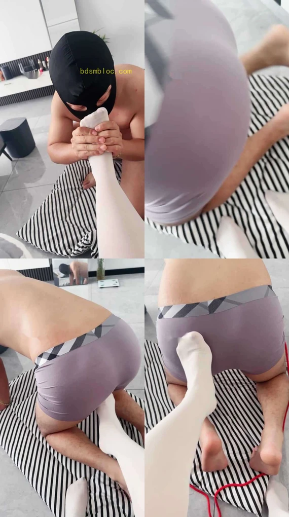 【恩恩】白丝脚踩虐/舔圣水